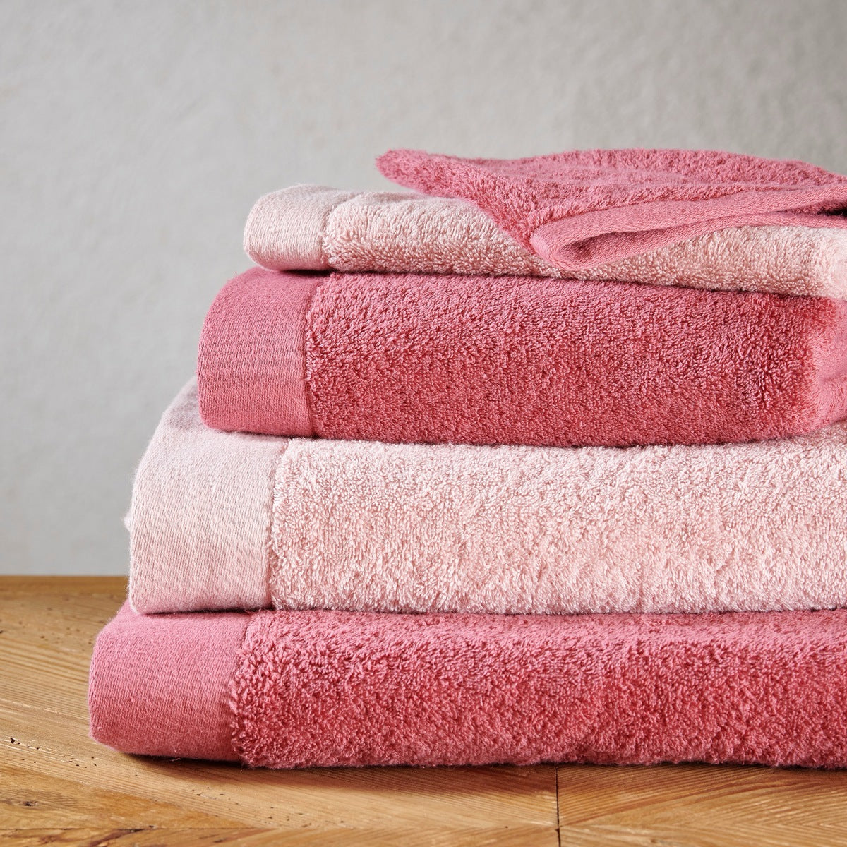 Drap de bain Sérénité - 100% Coton 650g/m² #Couleur_ROSE DRAGEE