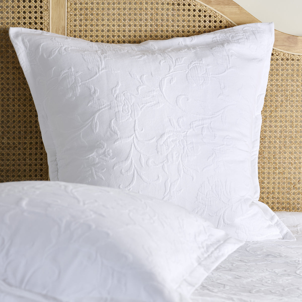 taies jacquard blanc piqué de coton plume de coton