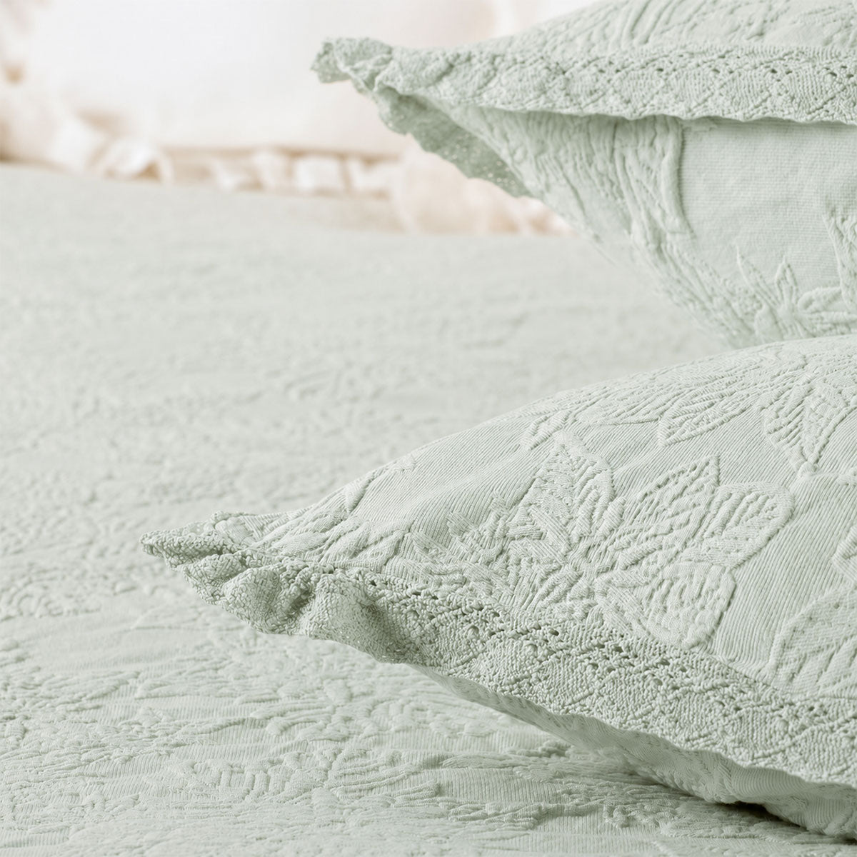 Ensemble couvre-lit et taies Adèle – Coton piqué jacquard