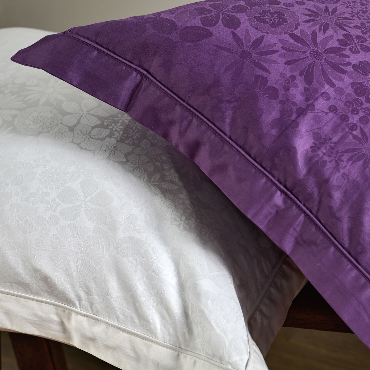 Zoom taie satin de coton jacquard 
