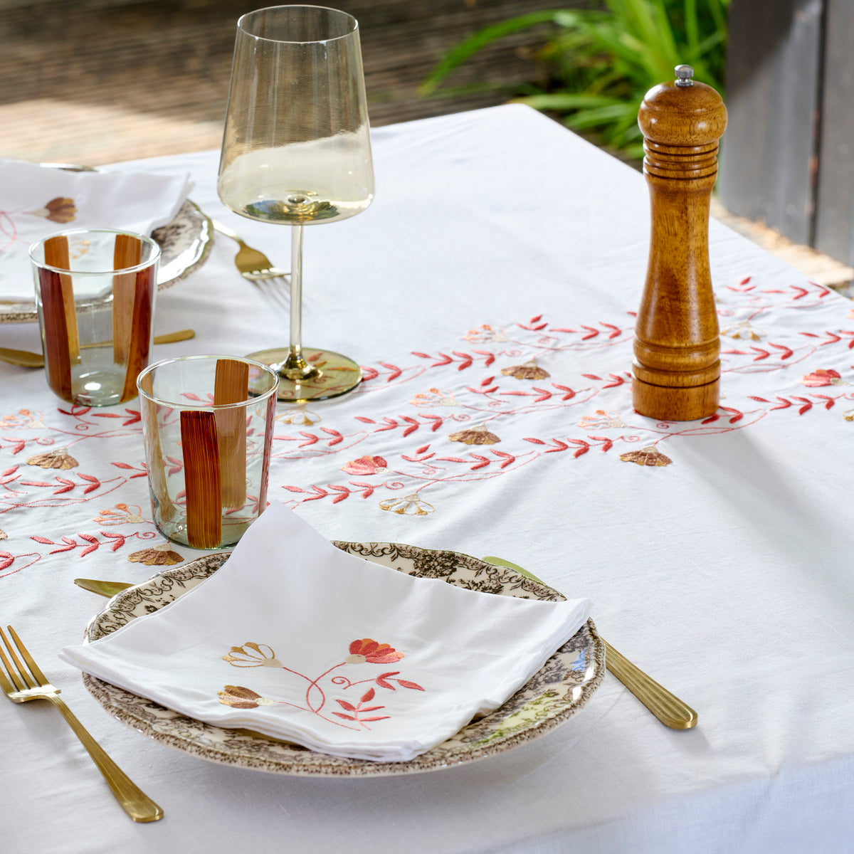 Lot de 2 serviettes de table Floressa - Coton lavé brodé